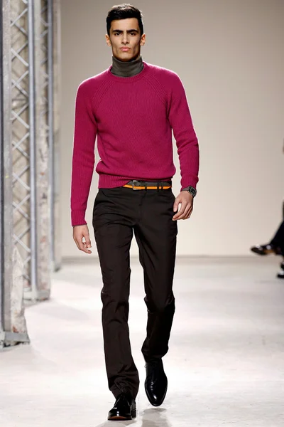 Look 7